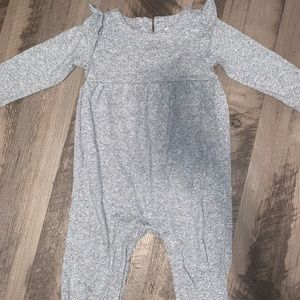 🎃Baby Gap gray romper